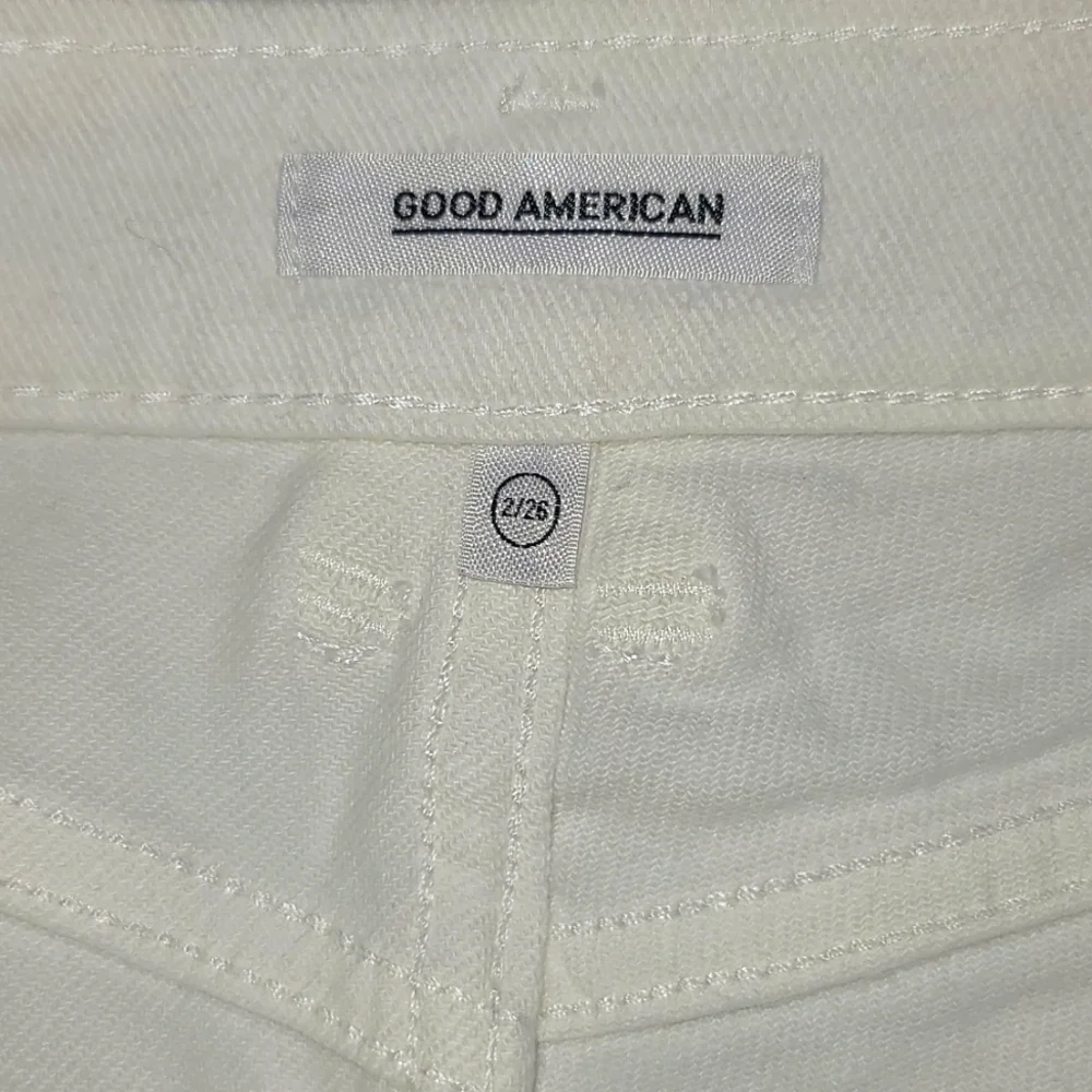 Good American White Distressed High-Rise Jean Shorts - Picture 7 of 8